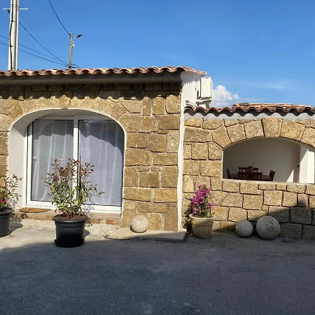 Petite Maison En Pierre Afa Exterior photo
