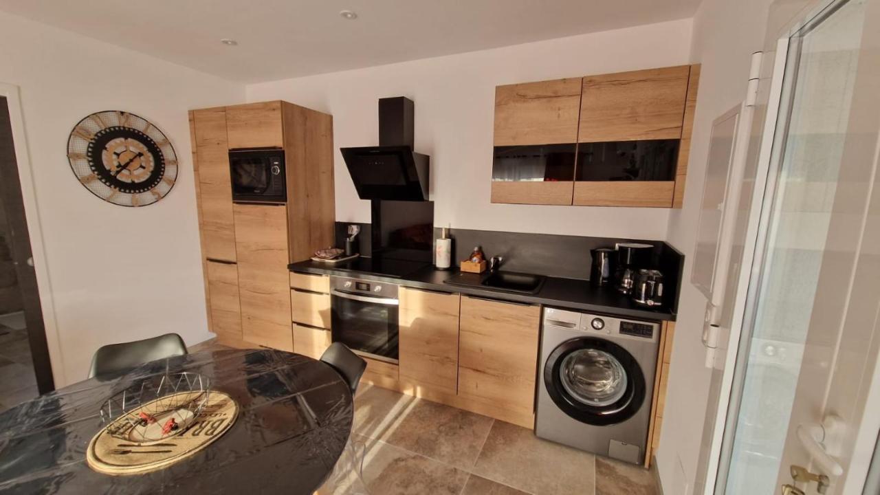Сasa de vacaciones Petite Maison En Pierre